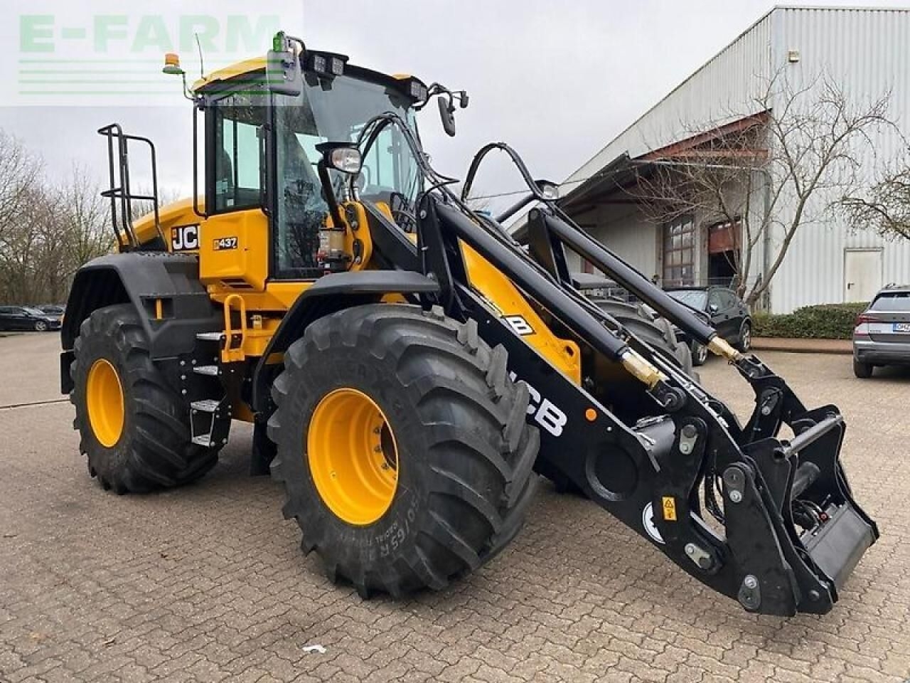 Mini excavator 437 ht farm master 437 ht farm master- Photo 3
