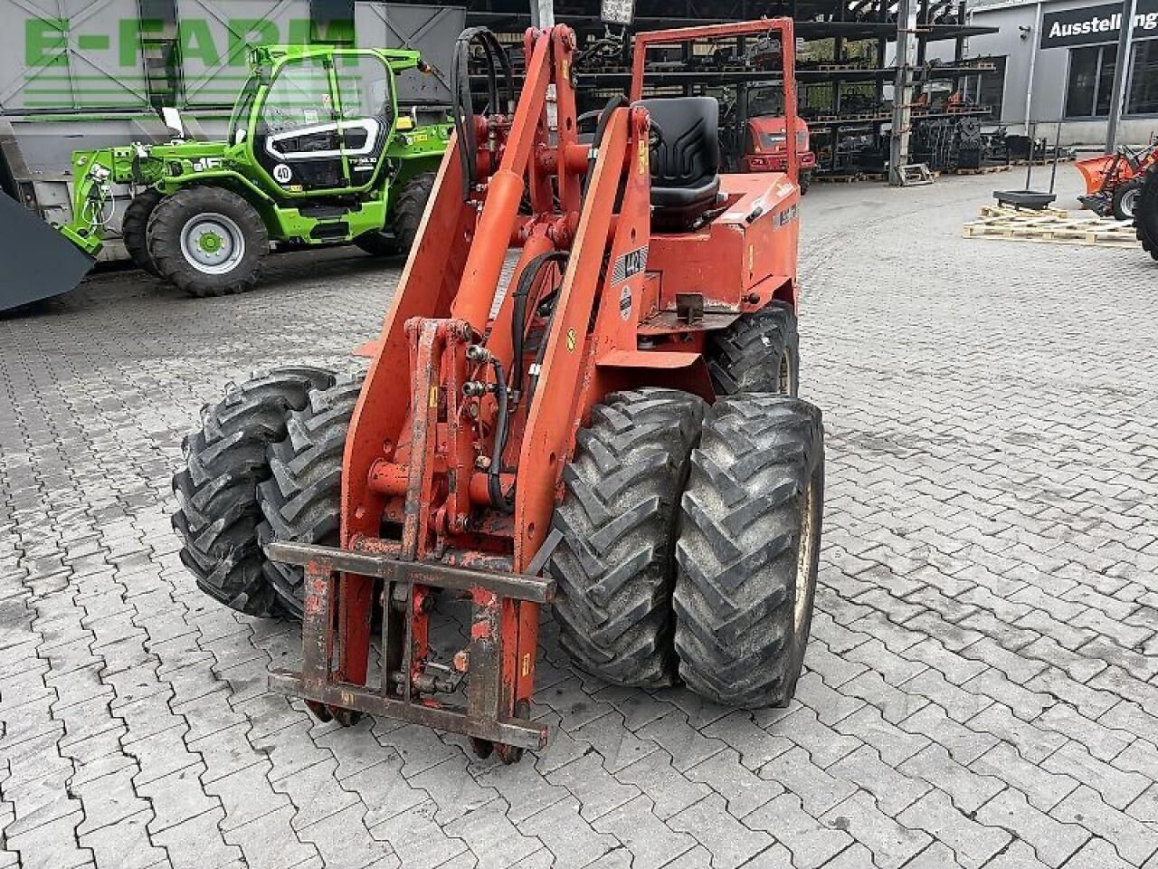 Minibagger Schäffer 442 mit 4 zylinder motor- Photo 3