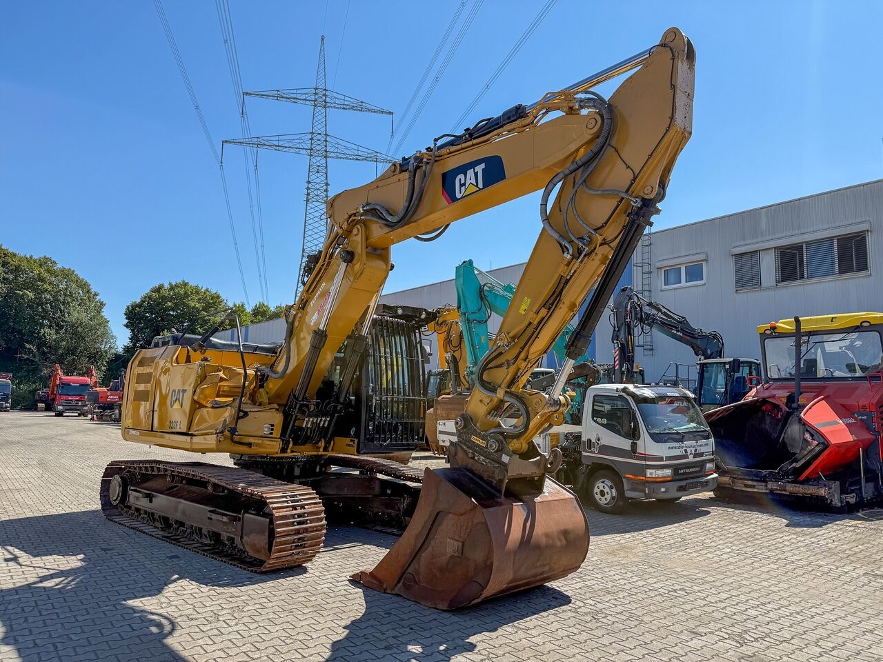 Bagger CAT 323FL Kettenbagger OQ70/75 vollhydr.- Photo 3
