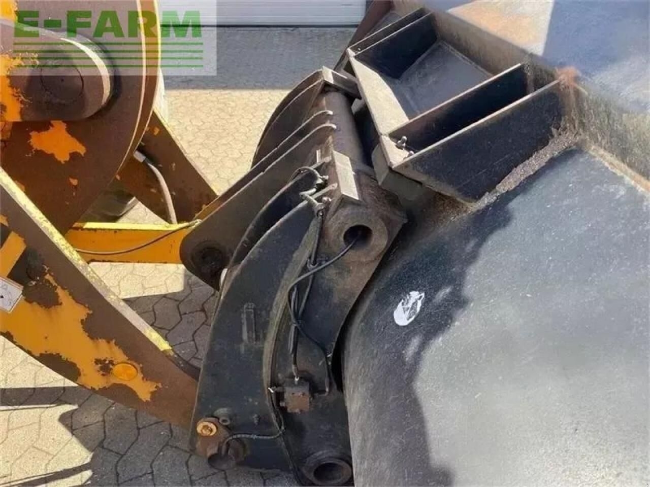Minibagger Hyundai hl 740-7 med højtipskovl- Photo 3