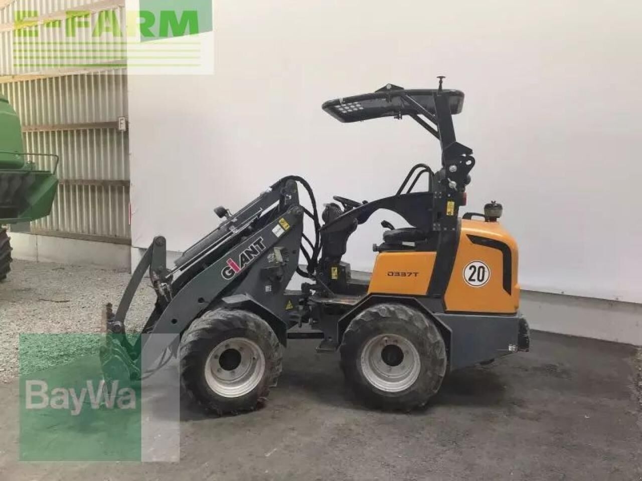 Minibagger Giant d 337 t- Photo 3