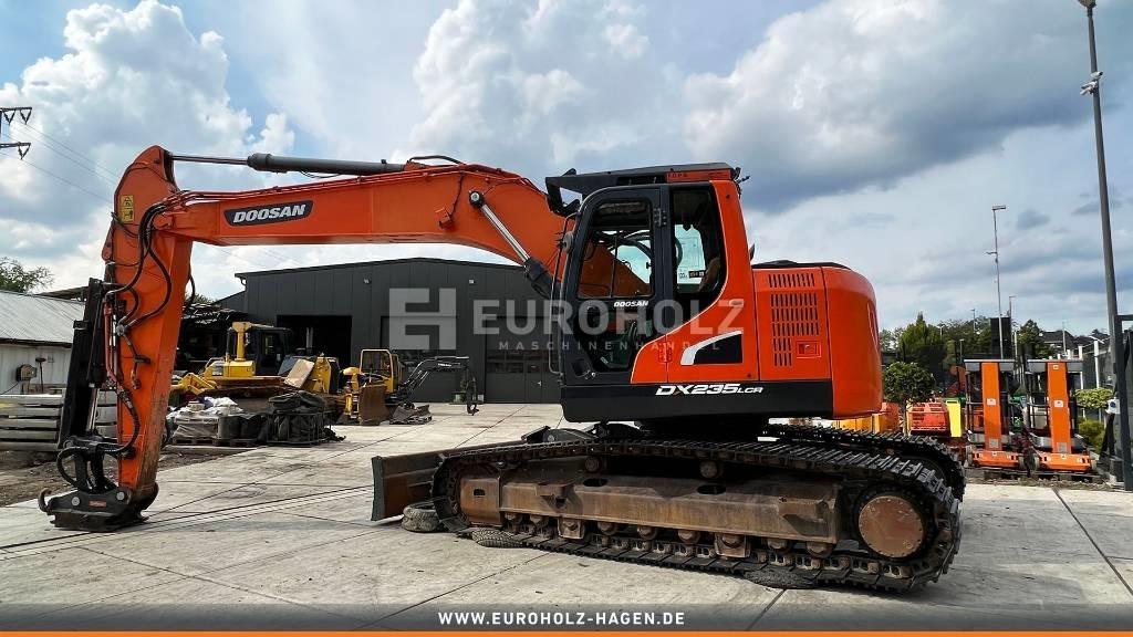 Crawler excavator- Photo 7