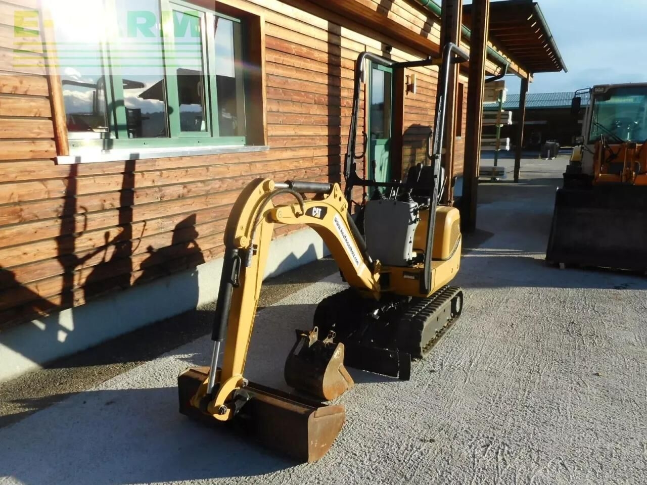 Minibagger Caterpillar 300.9d- Photo 2
