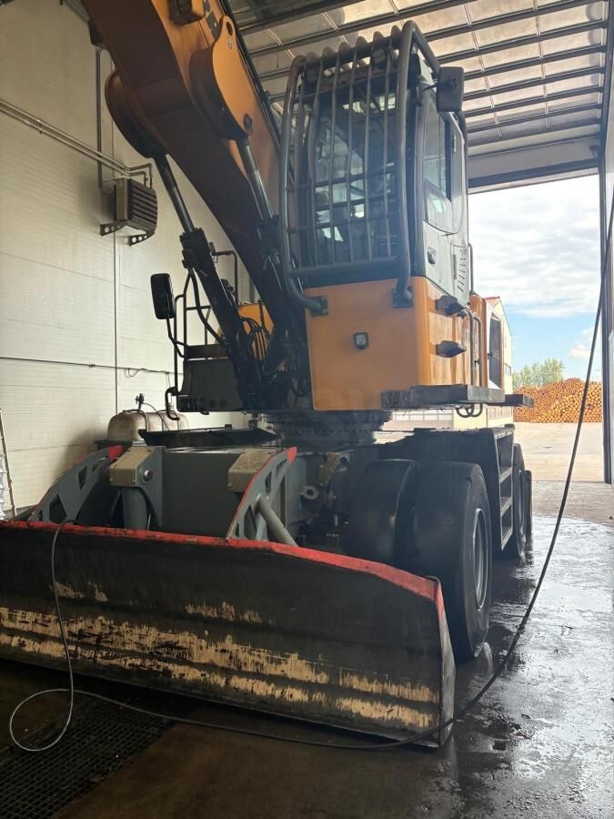Waste/ Industry handler Liebherr LH50M- Photo 3