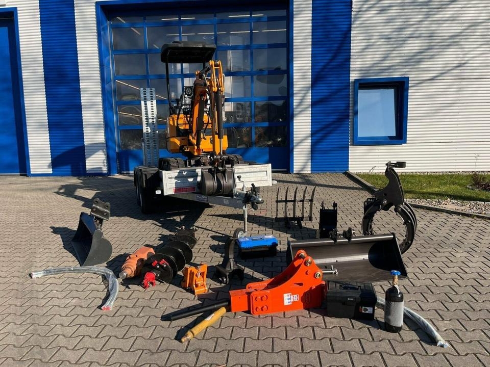 Minigraafmachine Vermietung / Minibagger 2-Tonnen inkl. Anhänger / 1 Woche / Verstellfahrwerk / Schwenkarm / Anbaugeräte Vermietung / Minibagger 2-Tonnen inkl. Anhänger / 1 Woche / Verstellfahrwerk / Schwenkarm / Anbaugeräte- Photo 3