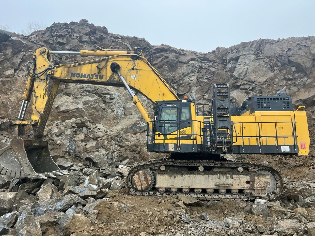 Kettenbagger Komatsu PC 1250-11 EO Used PC1250-11E0 Excavator – 2020 – For Sale Komatsu PC 1250-11 EO Used PC1250-11E0 Excavator – 2020 – For Sale- Photo 2