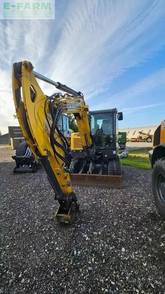 Pelle sur chenille e60c e60c- Photo 3