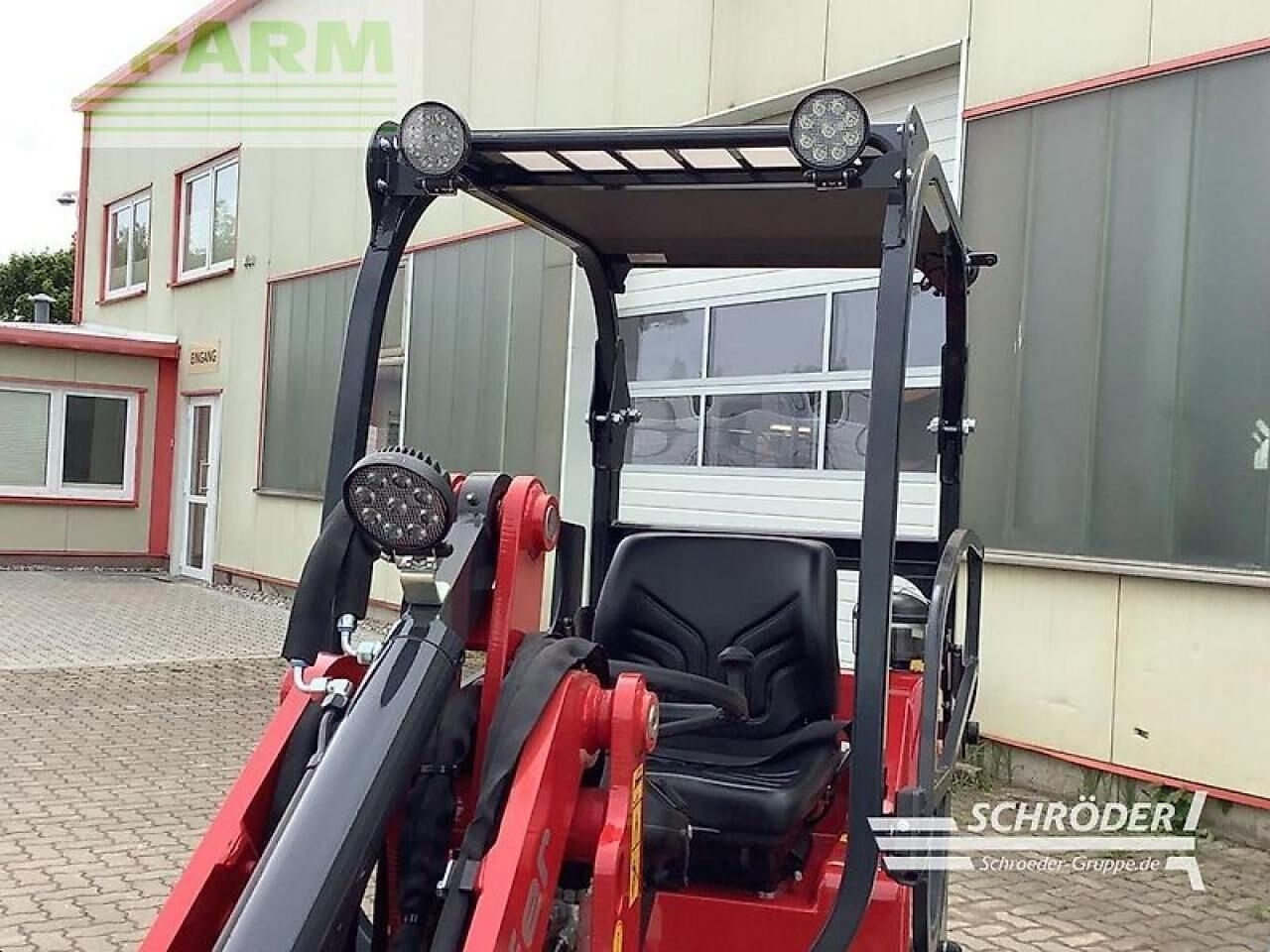 Mini excavator 2028-2 2028-2- Photo 2