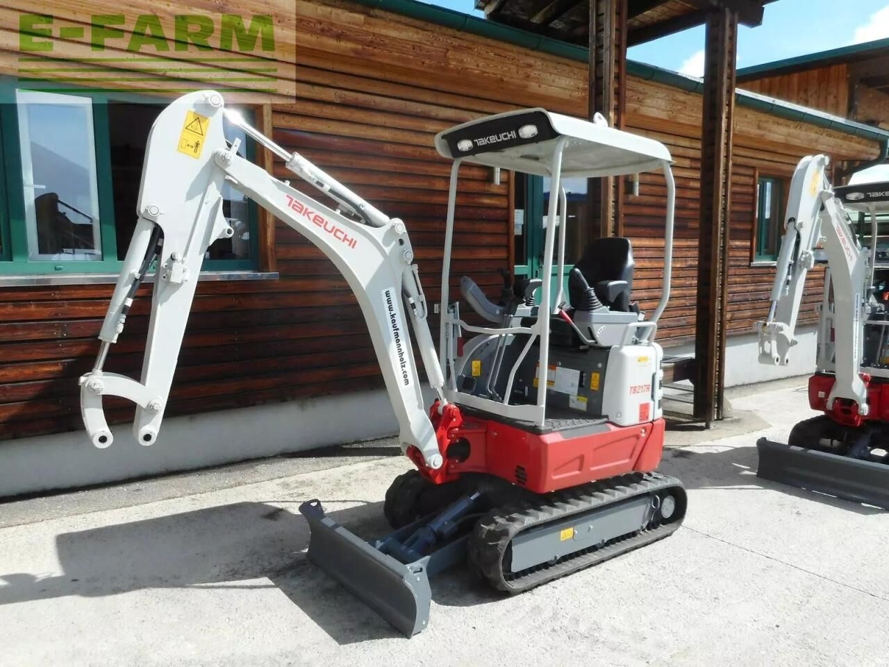 Mini pelle Takeuchi tb 217r ( neumaschinen ) 1.680kg- Photo 2