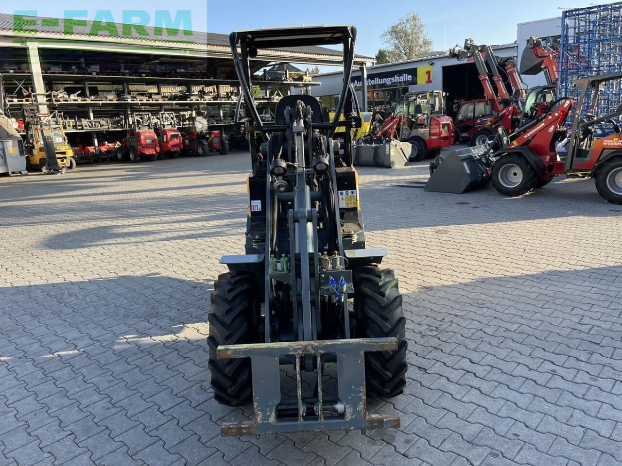 Minibagger Giant 2300hd mit vierkant aufnahme- Photo 3
