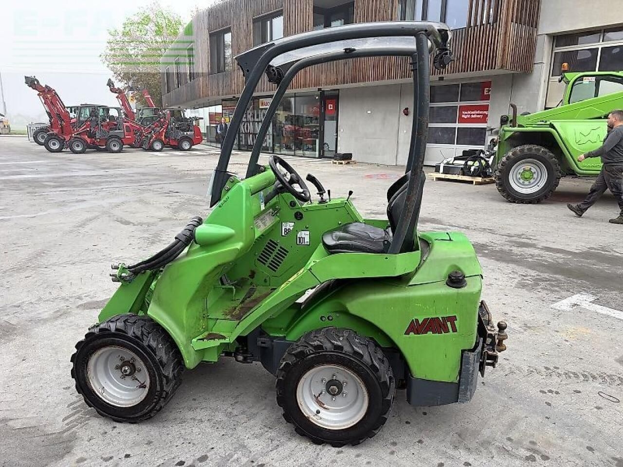 Minibagger Avant m 420 tele mit pg, schaufel & gummischieber- Photo 3