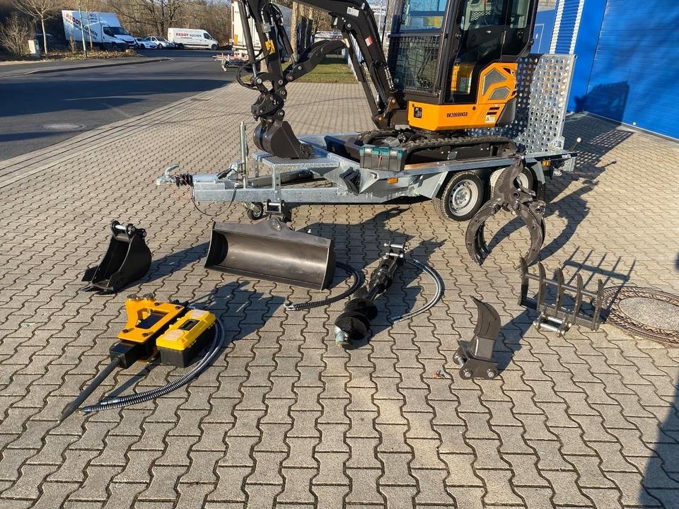 Minibagger Vermietung / Minibagger 2-Tonnen inkl. Anhänger / ab 3 Tage / Kabine / Verstellfahrwerk / Schwenkarm / Anbaugeräte/ Vermietung / Minibagger 2-Tonnen inkl. Anhänger / ab 3 Tage / Kabine / Verstellfahrwerk / Schwenkarm / Anbaugeräte/- Photo 3