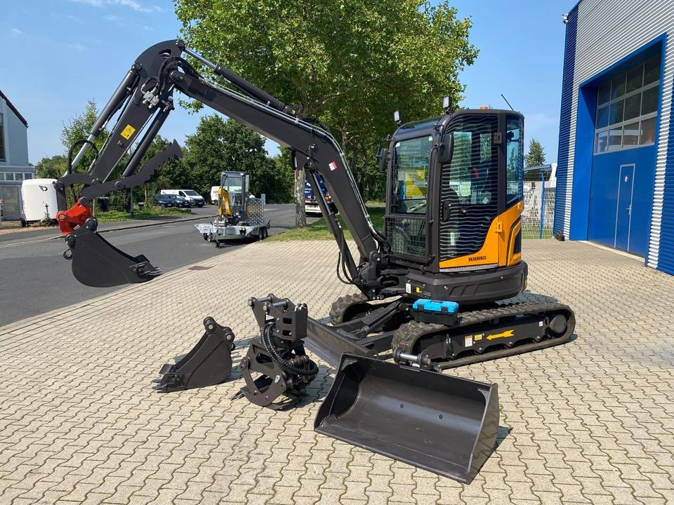 Minigraafmachine Minibagger BK4000KJS inkl. Zubehörpaket *GRATIS LIEFERUNG*INKL.19% MWST*BERGER KRAUS*KUBOTA*KLIMA* SCHWENKARM*SOFORT* Minibagger BK4000KJS inkl. Zubehörpaket *GRATIS LIEFERUNG*INKL.19% MWST*BERGER KRAUS*KUBOTA*KLIMA* SCHWENKARM*SOFORT*- Photo 2