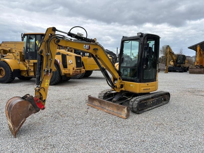 Mini excavator 303.5E2 CR 303.5E2 CR- Photo 2