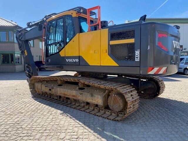 Kettenbagger Volvo EC 220 E L OQ 65 MIETE / RENTAL (12005725)- Photo 2