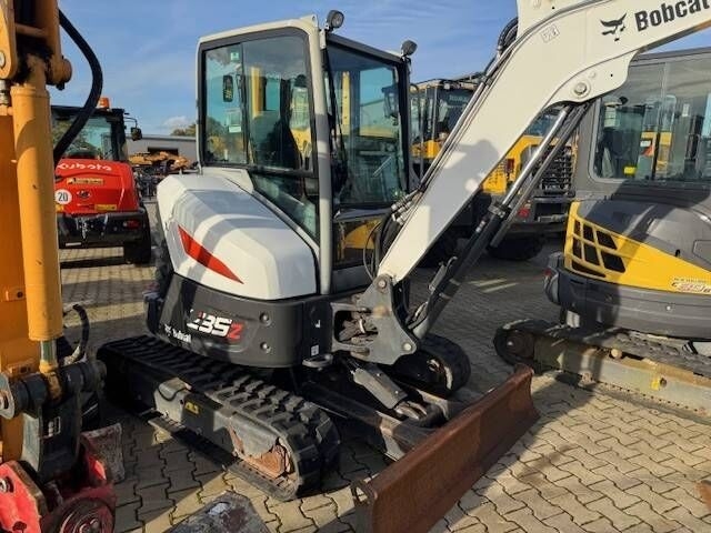Mini excavator Bobcat E 35z- Photo 3