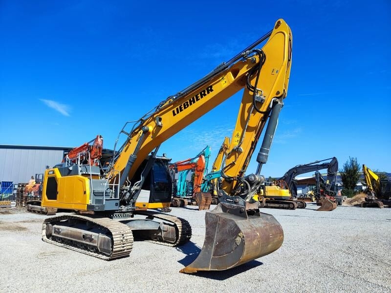 Crawler excavator Liebherr R930NLC- Photo 3