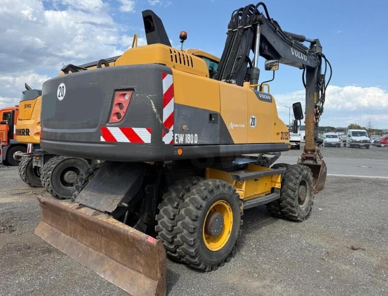 Mobilbagger Volvo EW180D- Photo 3