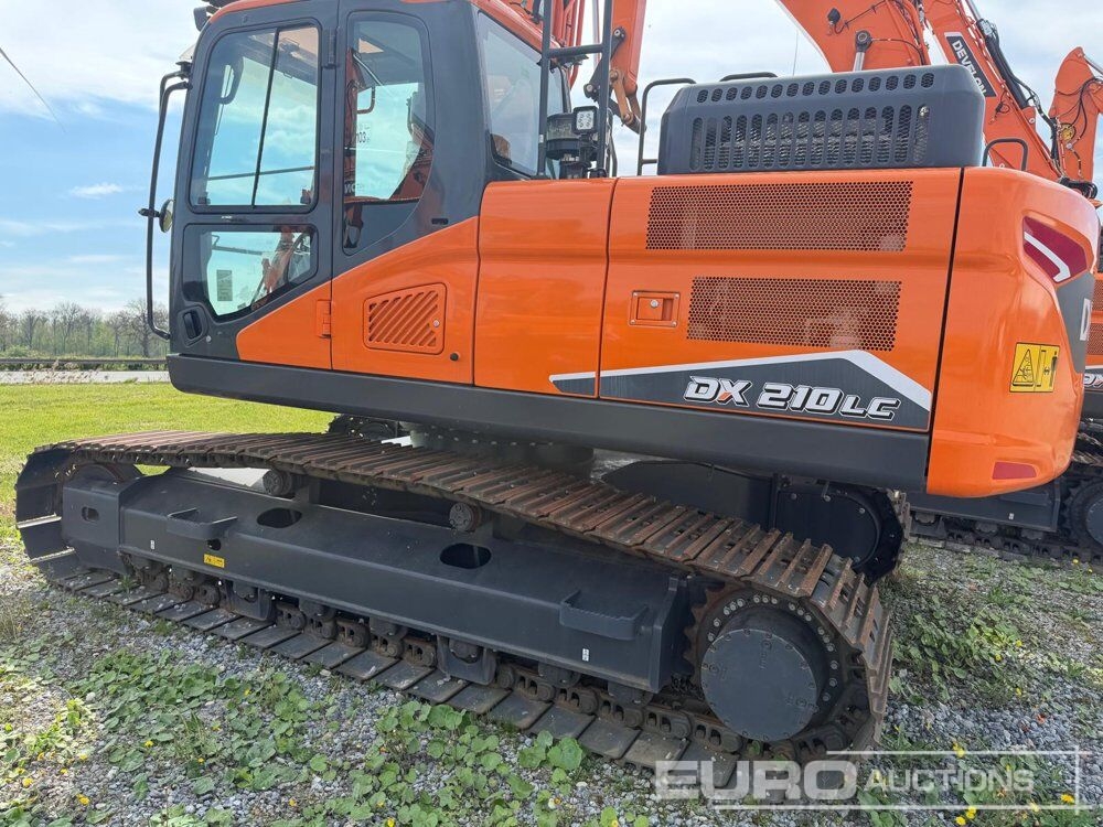 Graafmachine Unused Doosan DX210LC-7- Photo 2