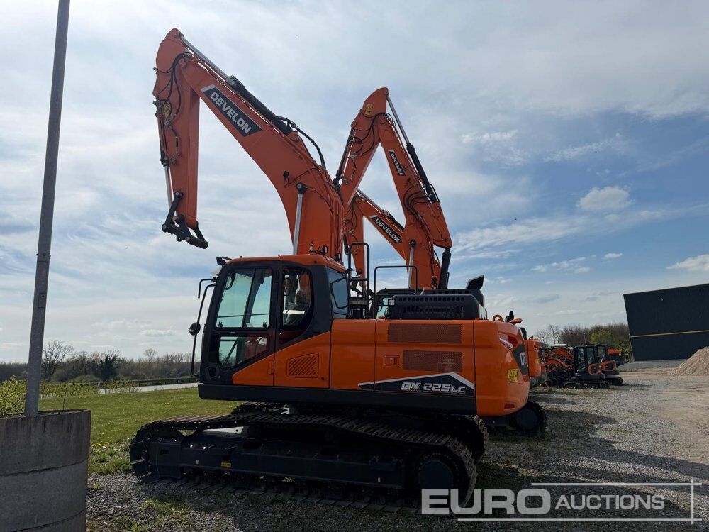 Graafmachine Unused Doosan DX225LC-7- Photo 2