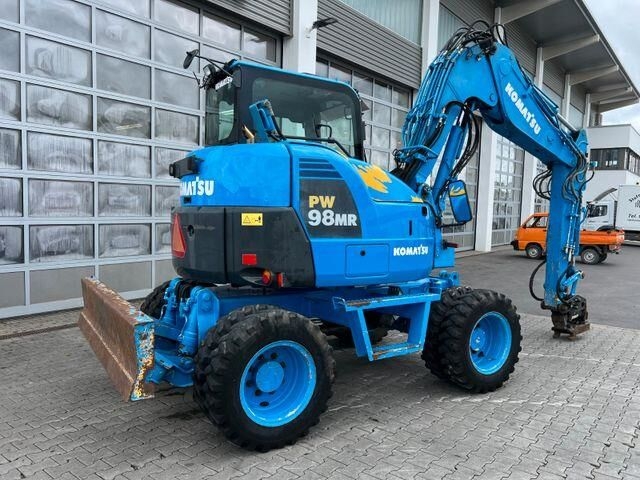 Mini excavator PW 98MR-8 / 5.734h / Powertilt HS08 PW 98MR-8 / 5.734h / Powertilt HS08- Photo 3