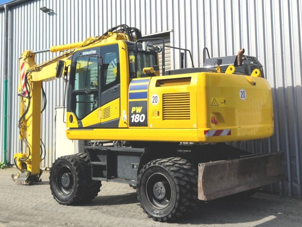 Mobilbagger Komatsu PW 180-11- Photo 3