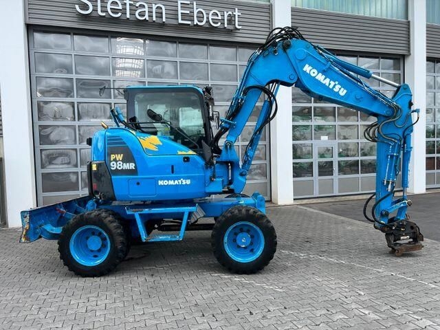 Mini excavator PW 98MR-8 / 5.734h / Powertilt HS08 PW 98MR-8 / 5.734h / Powertilt HS08- Photo 2