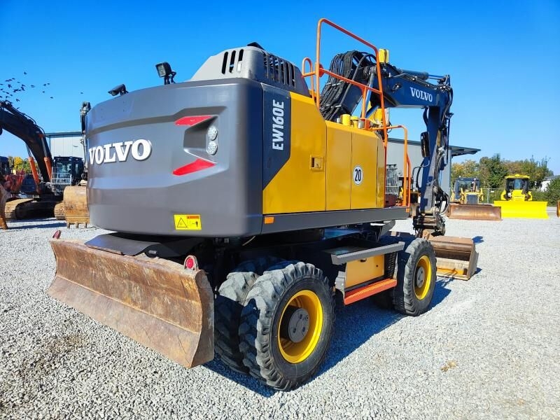 Mobilbagger Volvo EW160E- Photo 2